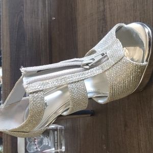 Ladies shoes